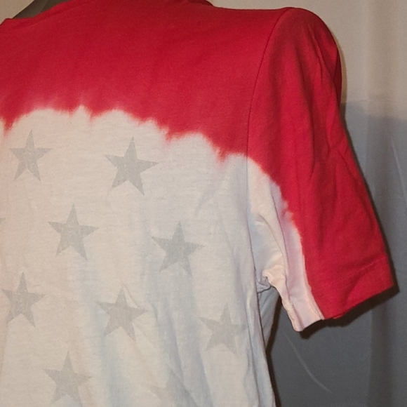 Levi's red white blue shirt - Picture 4 of 16